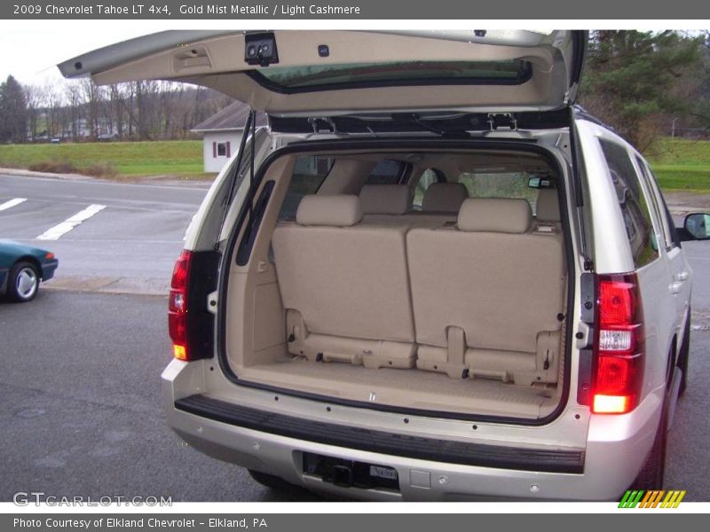 Gold Mist Metallic / Light Cashmere 2009 Chevrolet Tahoe LT 4x4