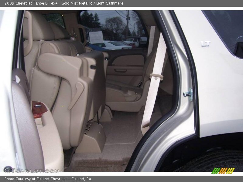 Gold Mist Metallic / Light Cashmere 2009 Chevrolet Tahoe LT 4x4