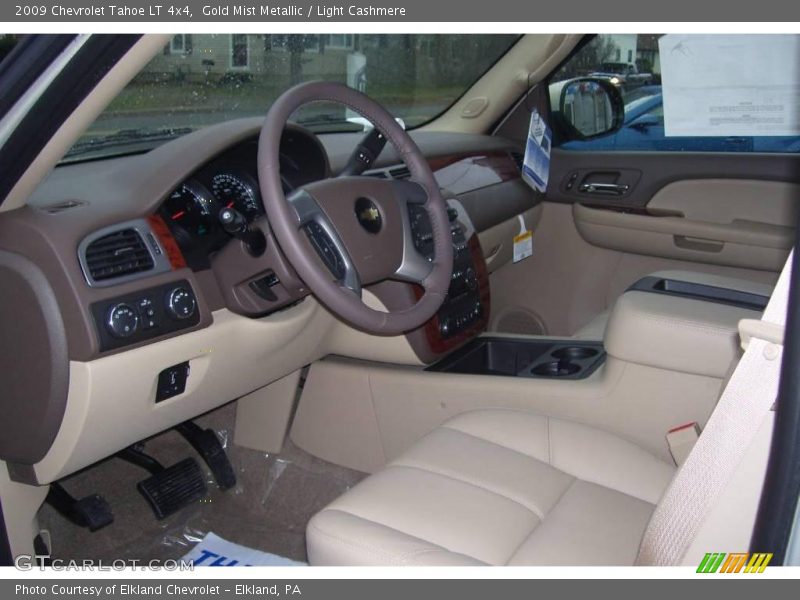 Gold Mist Metallic / Light Cashmere 2009 Chevrolet Tahoe LT 4x4