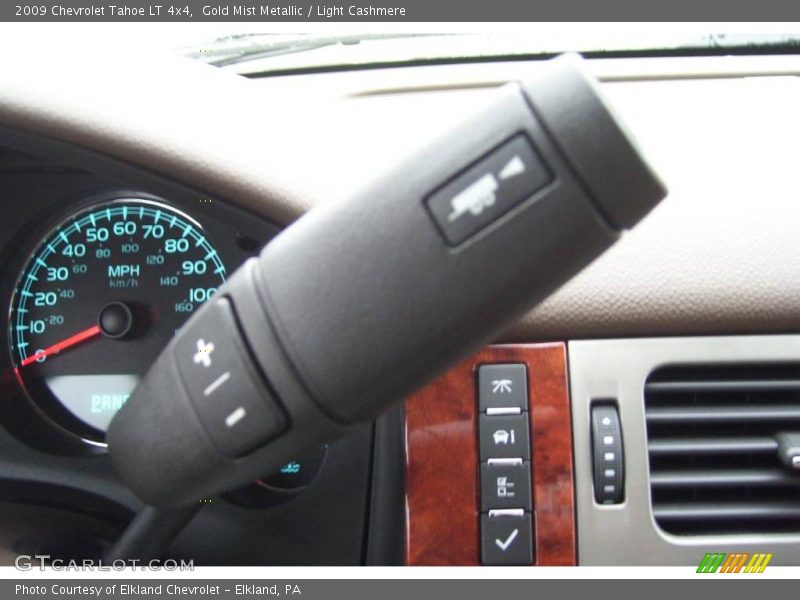 Gold Mist Metallic / Light Cashmere 2009 Chevrolet Tahoe LT 4x4