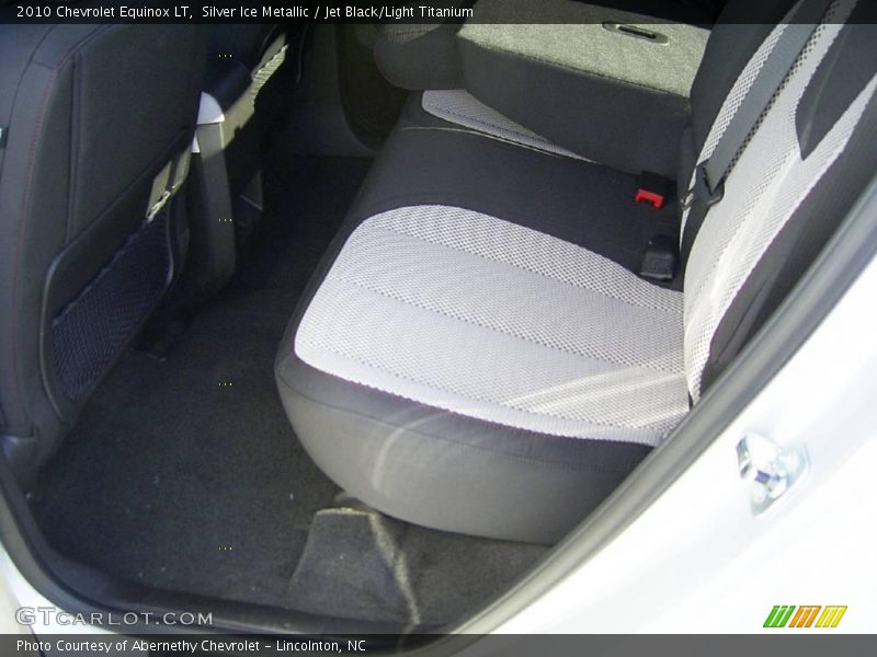 Silver Ice Metallic / Jet Black/Light Titanium 2010 Chevrolet Equinox LT