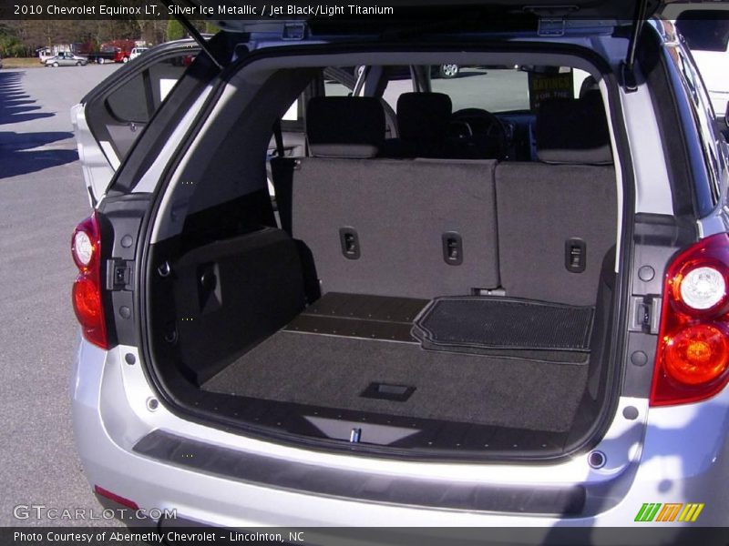 Silver Ice Metallic / Jet Black/Light Titanium 2010 Chevrolet Equinox LT