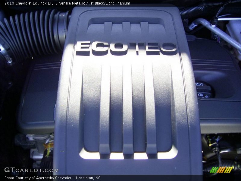 Silver Ice Metallic / Jet Black/Light Titanium 2010 Chevrolet Equinox LT