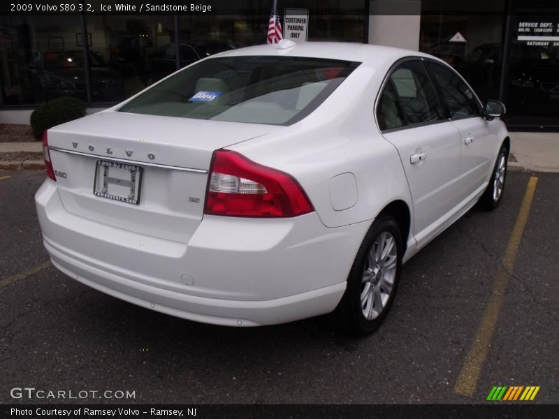 Ice White / Sandstone Beige 2009 Volvo S80 3.2