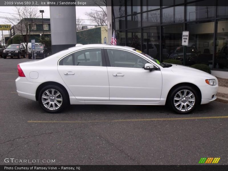 Ice White / Sandstone Beige 2009 Volvo S80 3.2