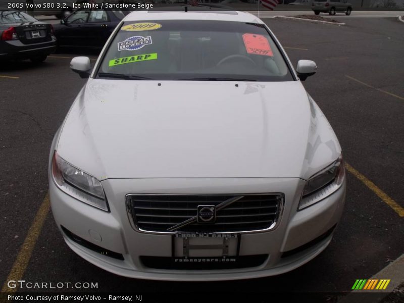 Ice White / Sandstone Beige 2009 Volvo S80 3.2