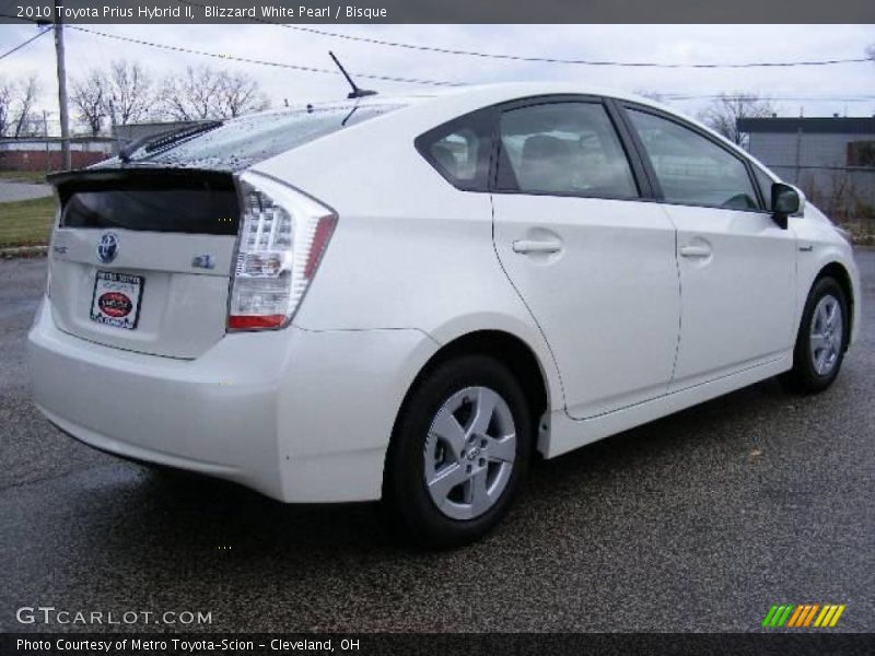 Blizzard White Pearl / Bisque 2010 Toyota Prius Hybrid II