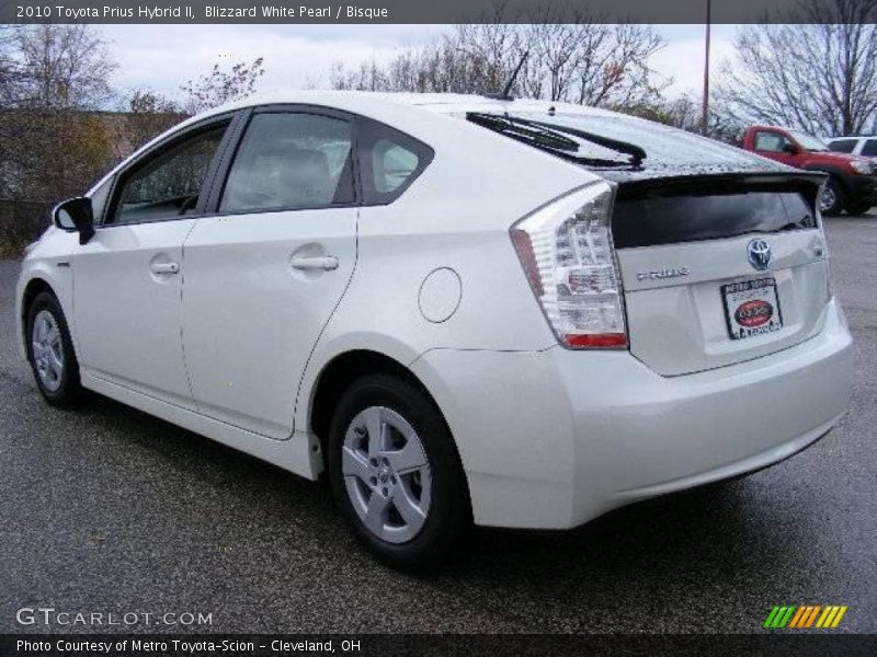 Blizzard White Pearl / Bisque 2010 Toyota Prius Hybrid II