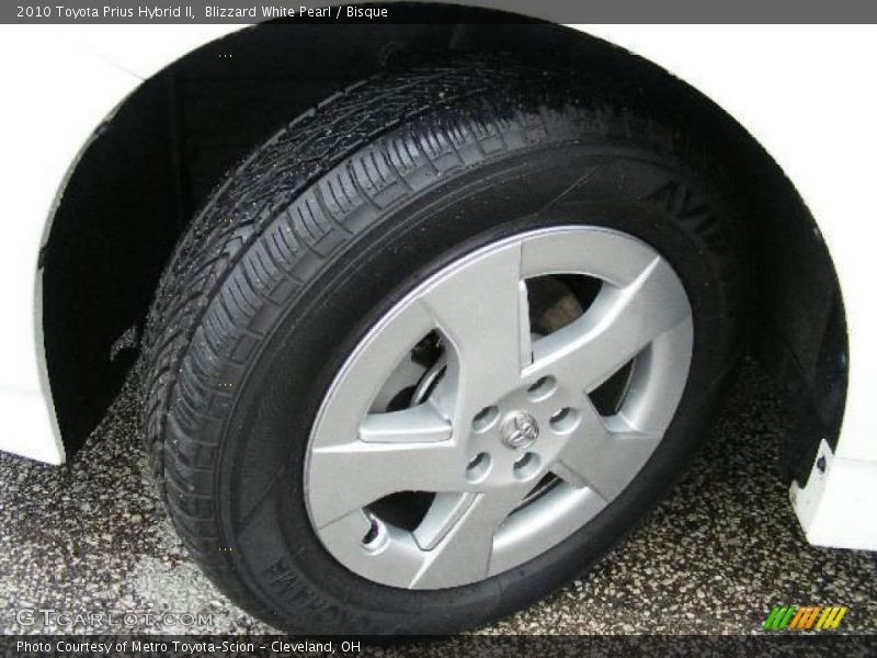 Blizzard White Pearl / Bisque 2010 Toyota Prius Hybrid II