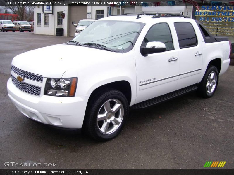 Summit White / Dark Titanium/Light Titanium 2010 Chevrolet Avalanche LTZ 4x4