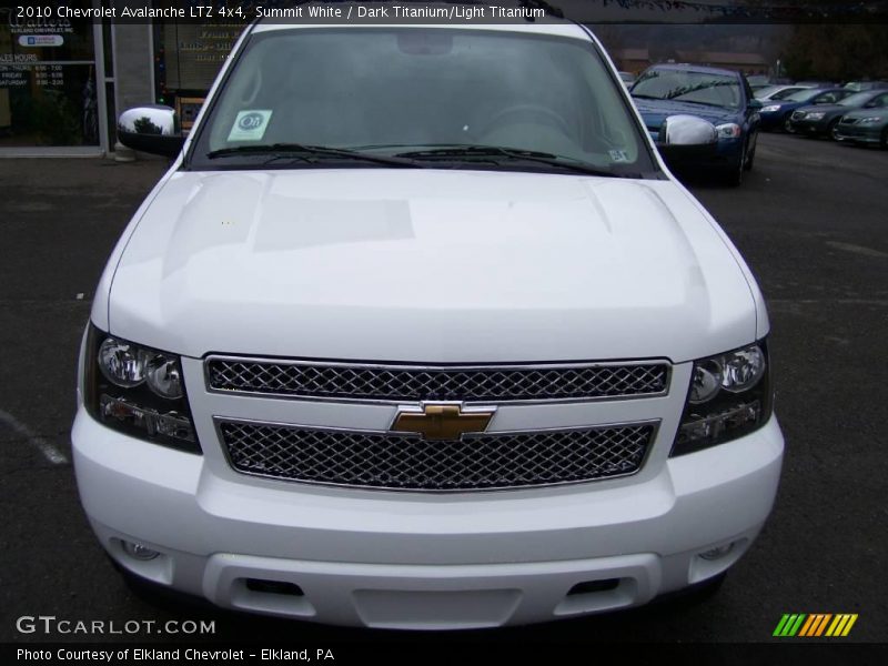 Summit White / Dark Titanium/Light Titanium 2010 Chevrolet Avalanche LTZ 4x4