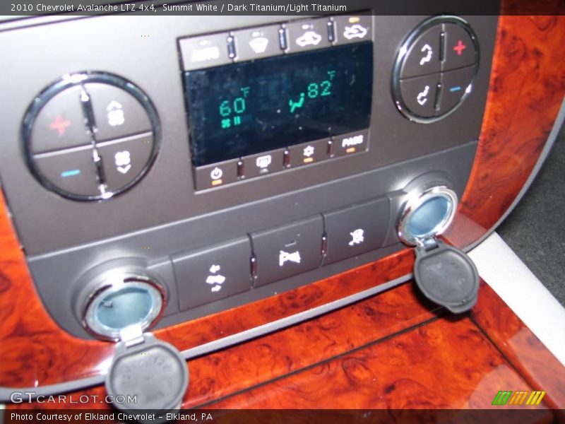 Summit White / Dark Titanium/Light Titanium 2010 Chevrolet Avalanche LTZ 4x4