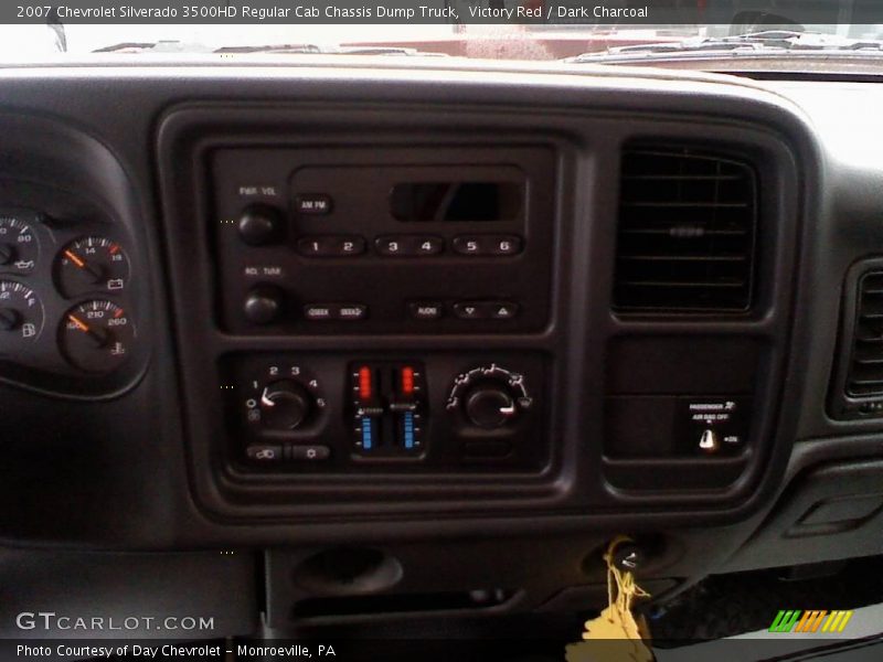 Victory Red / Dark Charcoal 2007 Chevrolet Silverado 3500HD Regular Cab Chassis Dump Truck