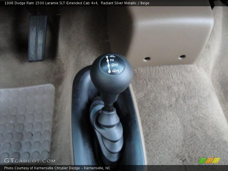 Radiant Silver Metallic / Beige 1998 Dodge Ram 1500 Laramie SLT Extended Cab 4x4