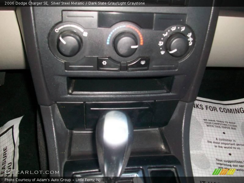 Silver Steel Metallic / Dark Slate Gray/Light Graystone 2006 Dodge Charger SE