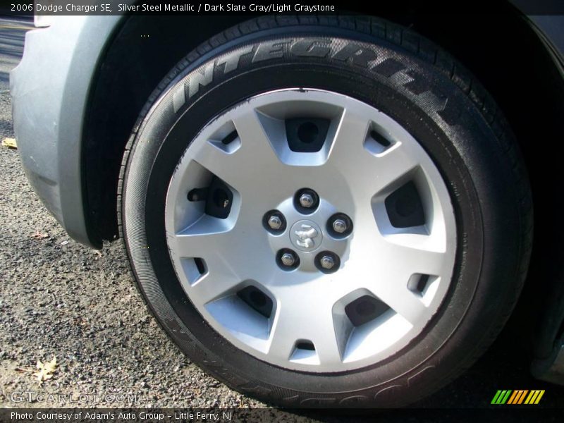 Silver Steel Metallic / Dark Slate Gray/Light Graystone 2006 Dodge Charger SE