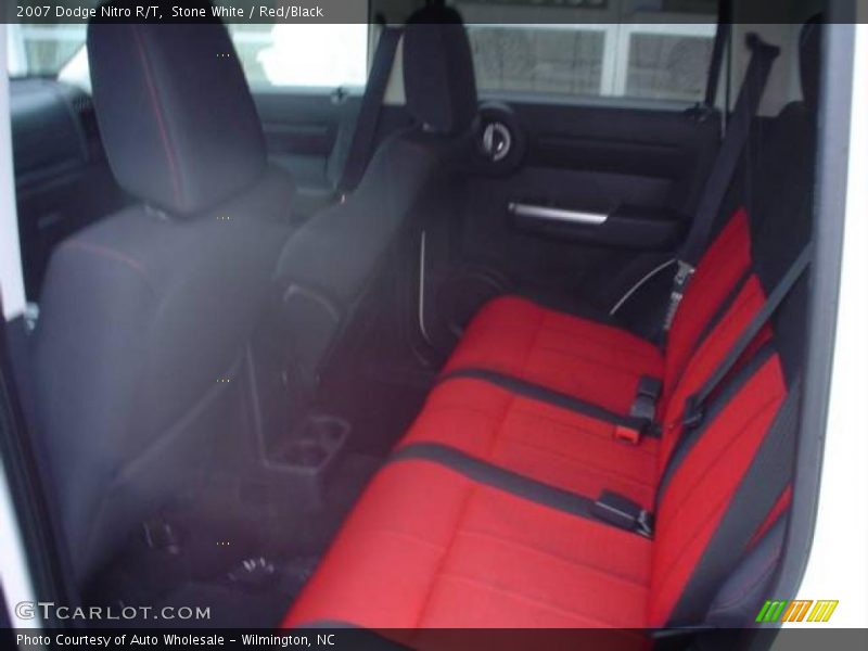 Stone White / Red/Black 2007 Dodge Nitro R/T