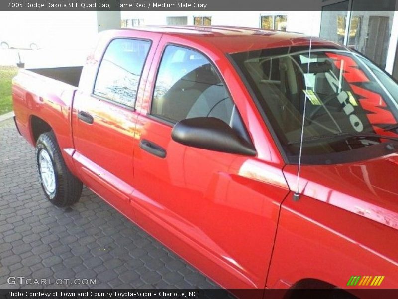 Flame Red / Medium Slate Gray 2005 Dodge Dakota SLT Quad Cab
