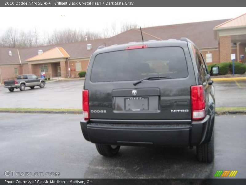 Brilliant Black Crystal Pearl / Dark Slate Gray 2010 Dodge Nitro SE 4x4