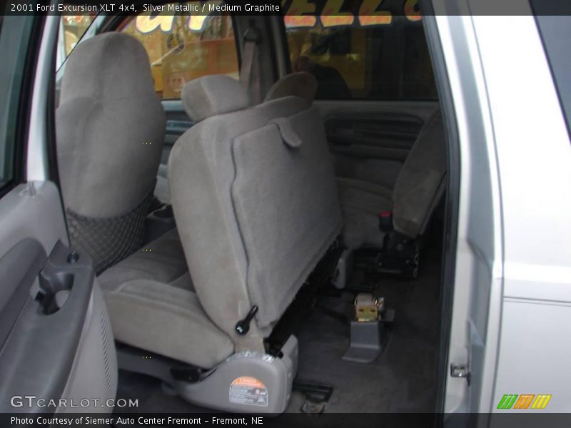 Silver Metallic / Medium Graphite 2001 Ford Excursion XLT 4x4