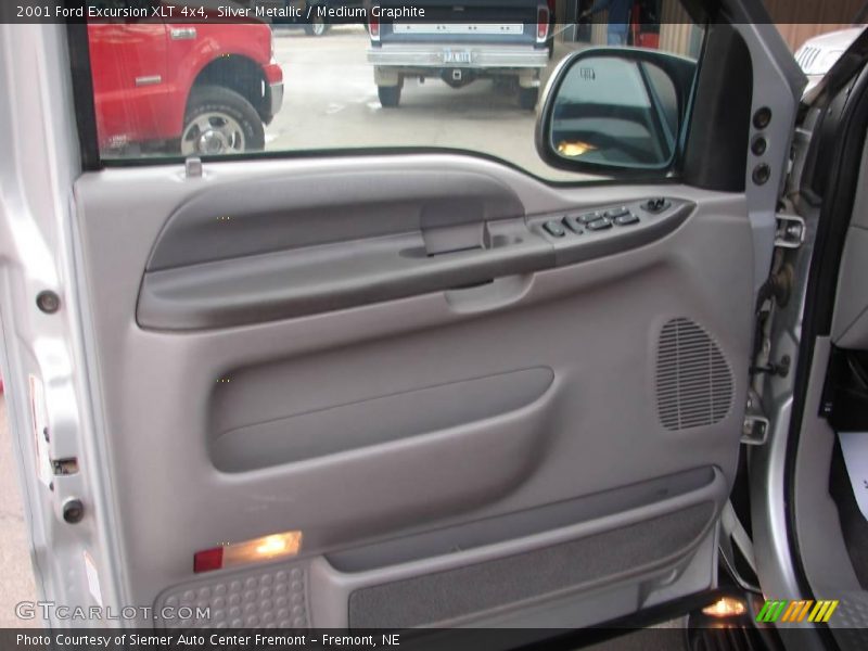 Silver Metallic / Medium Graphite 2001 Ford Excursion XLT 4x4