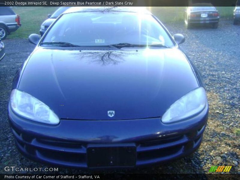 Deep Sapphire Blue Pearlcoat / Dark Slate Gray 2002 Dodge Intrepid SE
