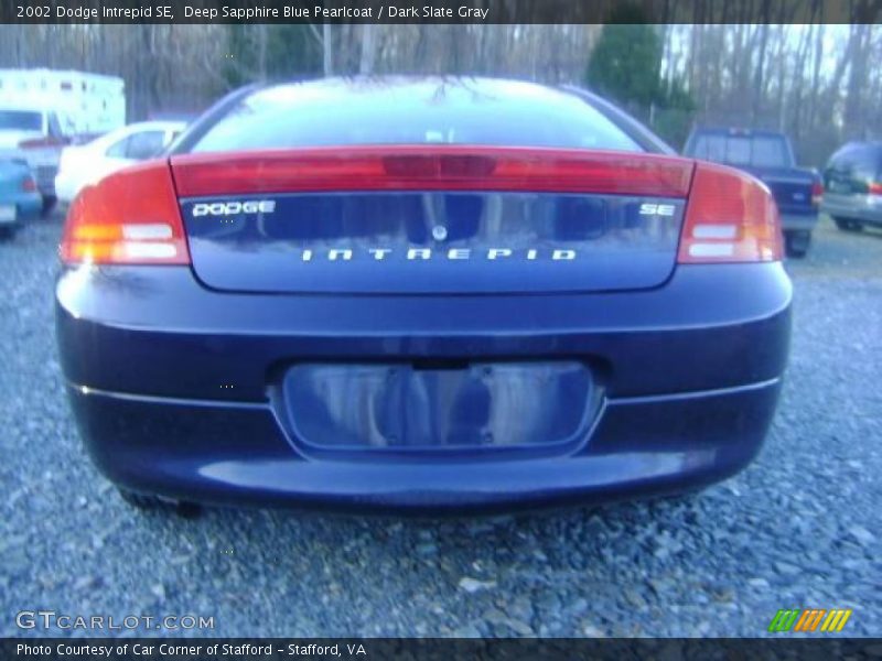 Deep Sapphire Blue Pearlcoat / Dark Slate Gray 2002 Dodge Intrepid SE