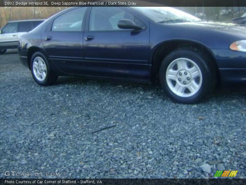 Deep Sapphire Blue Pearlcoat / Dark Slate Gray 2002 Dodge Intrepid SE