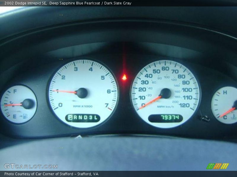 Deep Sapphire Blue Pearlcoat / Dark Slate Gray 2002 Dodge Intrepid SE