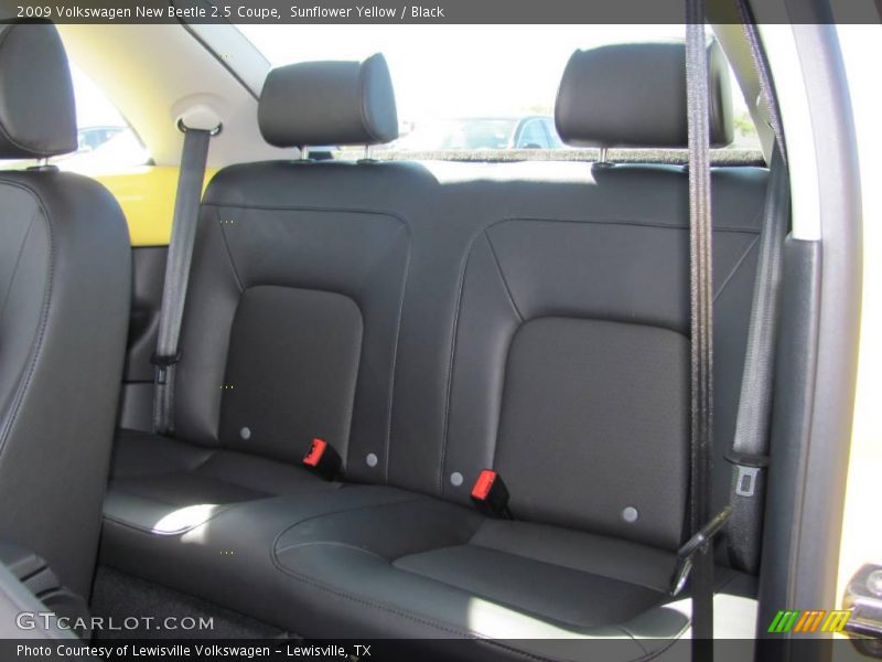 Sunflower Yellow / Black 2009 Volkswagen New Beetle 2.5 Coupe