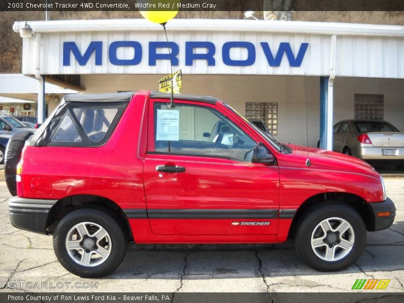 Wildfire Red / Medium Gray 2003 Chevrolet Tracker 4WD Convertible