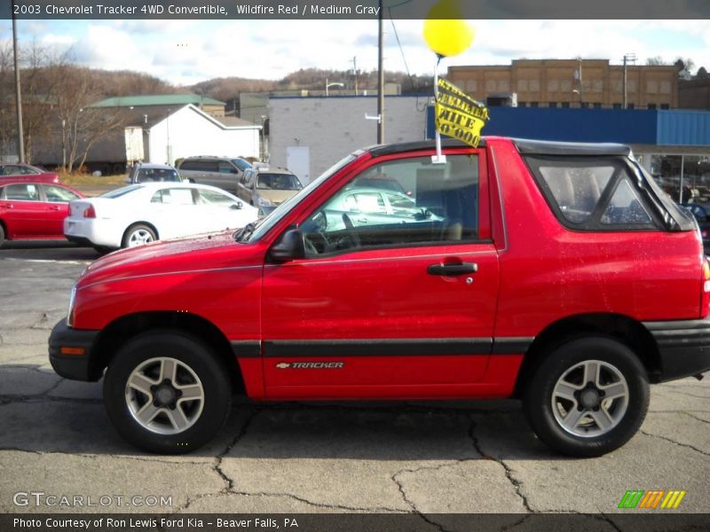 Wildfire Red / Medium Gray 2003 Chevrolet Tracker 4WD Convertible