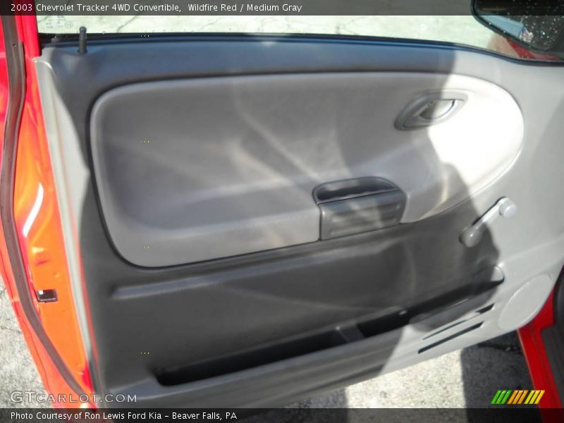 Wildfire Red / Medium Gray 2003 Chevrolet Tracker 4WD Convertible