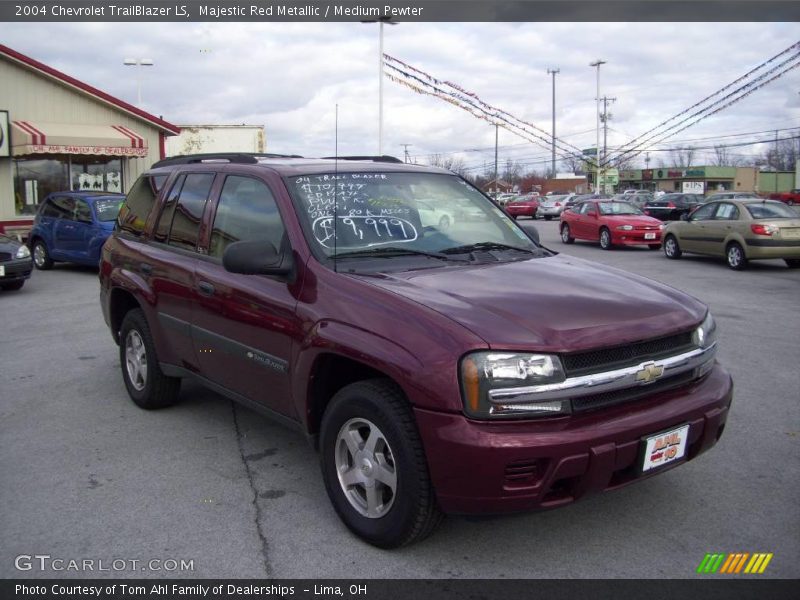 Majestic Red Metallic / Medium Pewter 2004 Chevrolet TrailBlazer LS