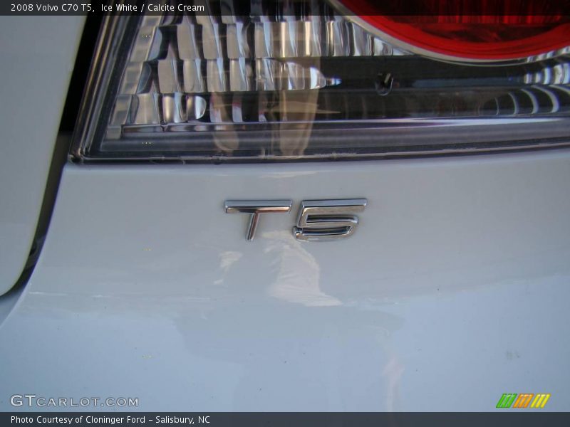 Ice White / Calcite Cream 2008 Volvo C70 T5