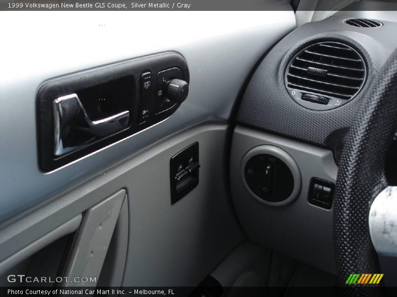 Silver Metallic / Gray 1999 Volkswagen New Beetle GLS Coupe