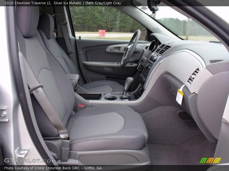 Silver Ice Metallic / Dark Gray/Light Gray 2010 Chevrolet Traverse LS