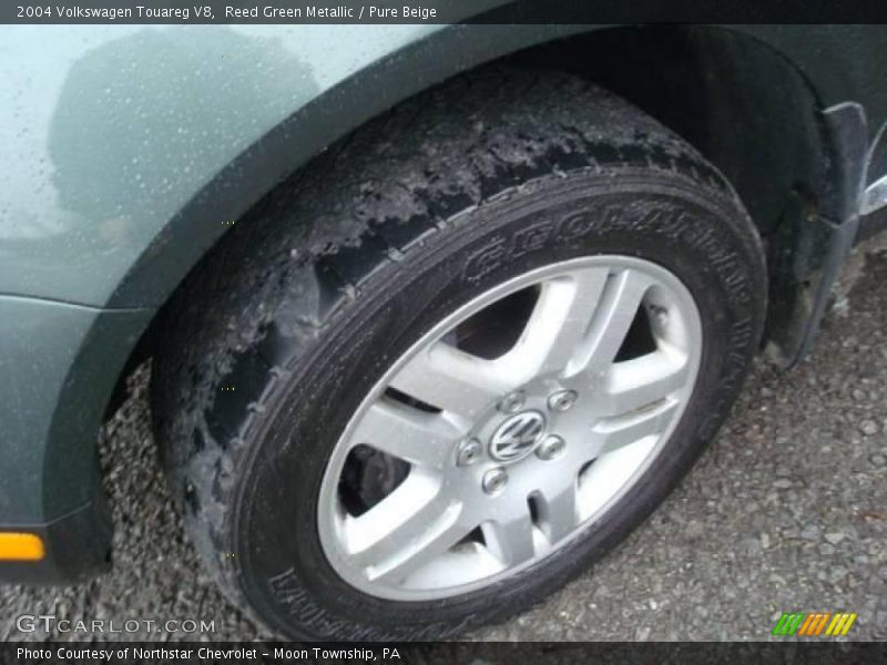 Reed Green Metallic / Pure Beige 2004 Volkswagen Touareg V8