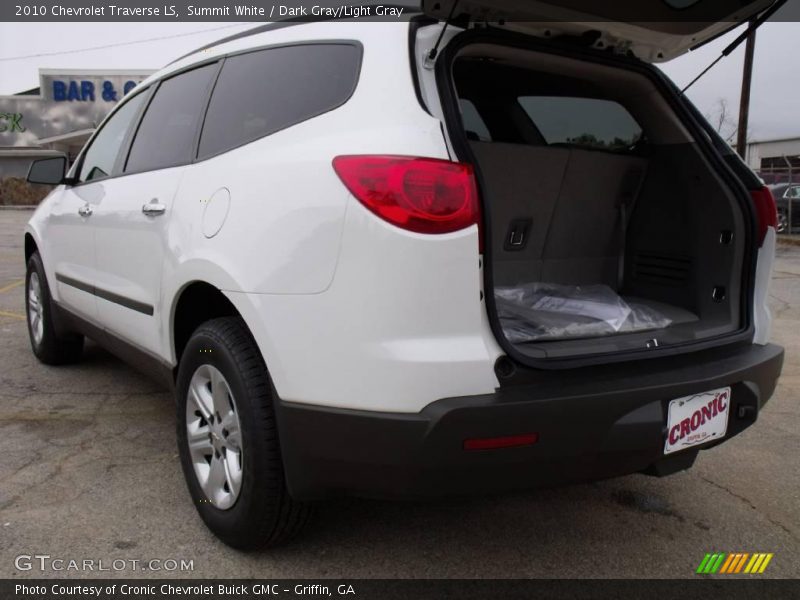 Summit White / Dark Gray/Light Gray 2010 Chevrolet Traverse LS