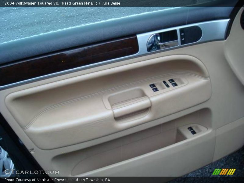 Reed Green Metallic / Pure Beige 2004 Volkswagen Touareg V8