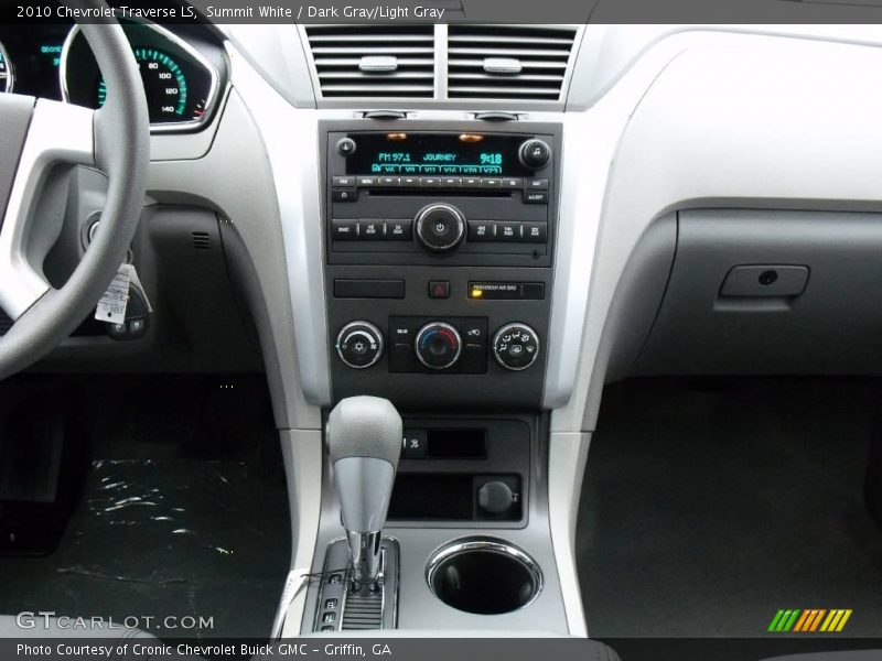 Summit White / Dark Gray/Light Gray 2010 Chevrolet Traverse LS