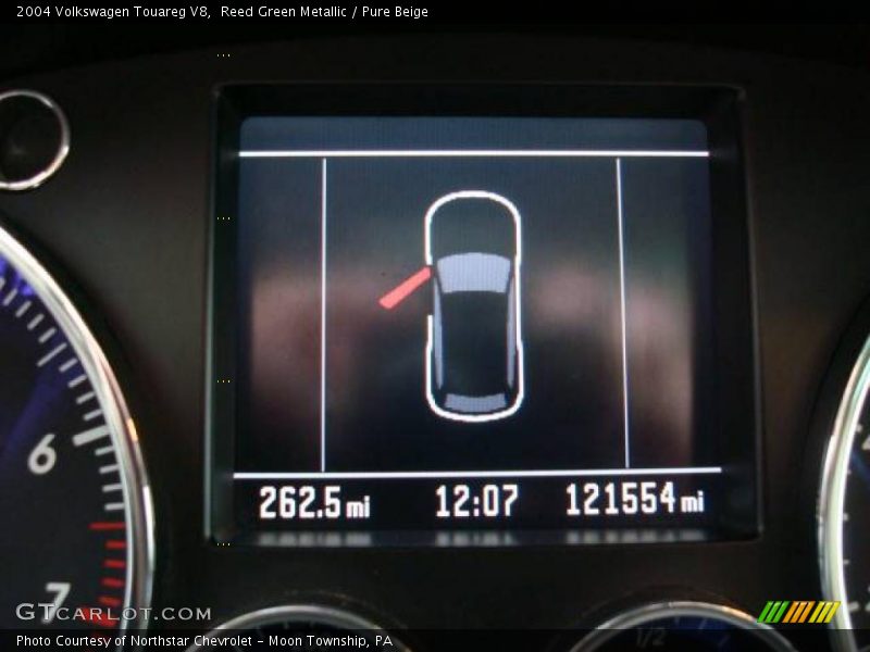 Reed Green Metallic / Pure Beige 2004 Volkswagen Touareg V8