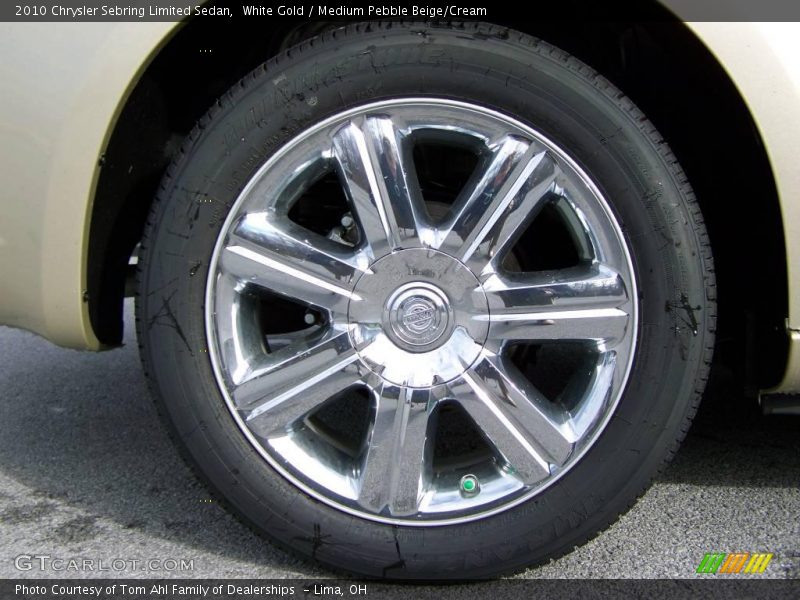 White Gold / Medium Pebble Beige/Cream 2010 Chrysler Sebring Limited Sedan