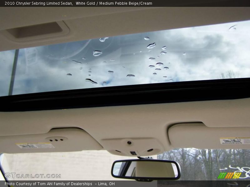 White Gold / Medium Pebble Beige/Cream 2010 Chrysler Sebring Limited Sedan