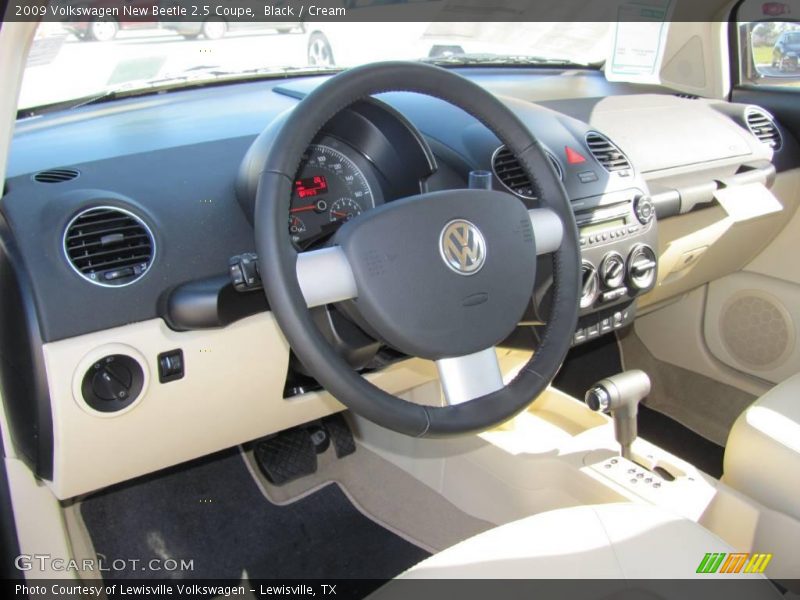Black / Cream 2009 Volkswagen New Beetle 2.5 Coupe