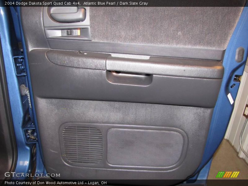 Atlantic Blue Pearl / Dark Slate Gray 2004 Dodge Dakota Sport Quad Cab 4x4
