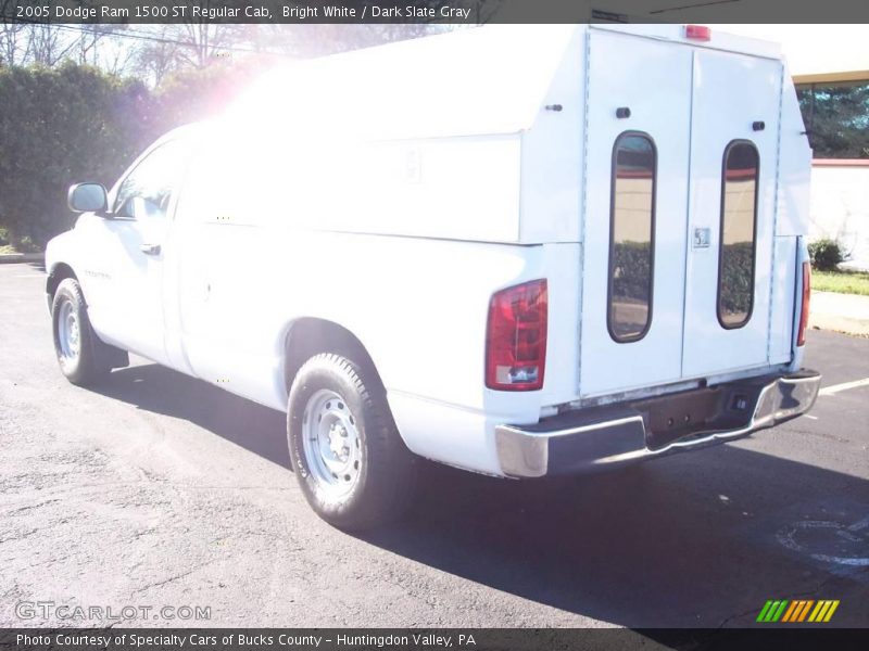 Bright White / Dark Slate Gray 2005 Dodge Ram 1500 ST Regular Cab