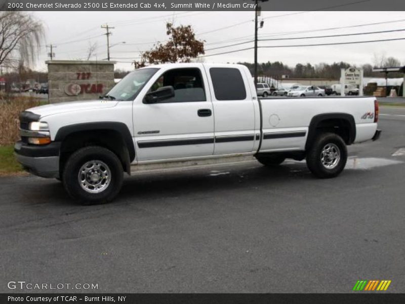 Summit White / Medium Gray 2002 Chevrolet Silverado 2500 LS Extended Cab 4x4