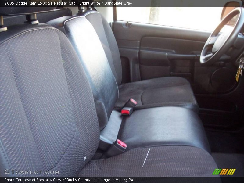 Bright White / Dark Slate Gray 2005 Dodge Ram 1500 ST Regular Cab