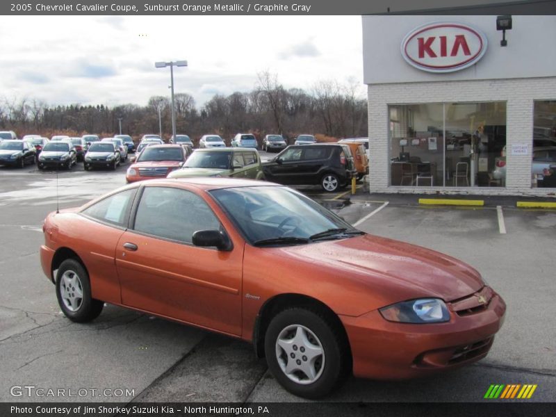 Sunburst Orange Metallic / Graphite Gray 2005 Chevrolet Cavalier Coupe